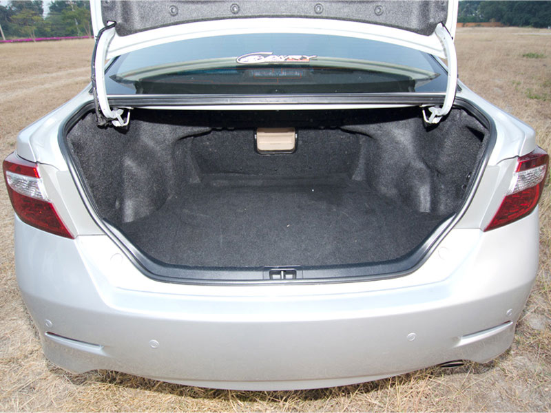 Toyota Camry Taxi Luggage Space