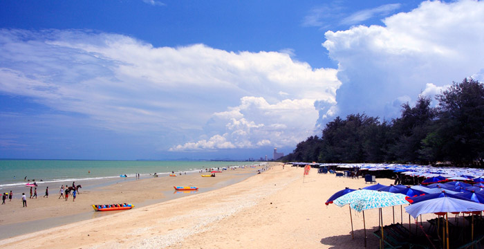 Cha-am Beach